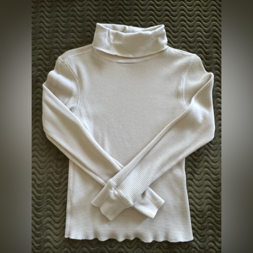 Waffle turtleneck